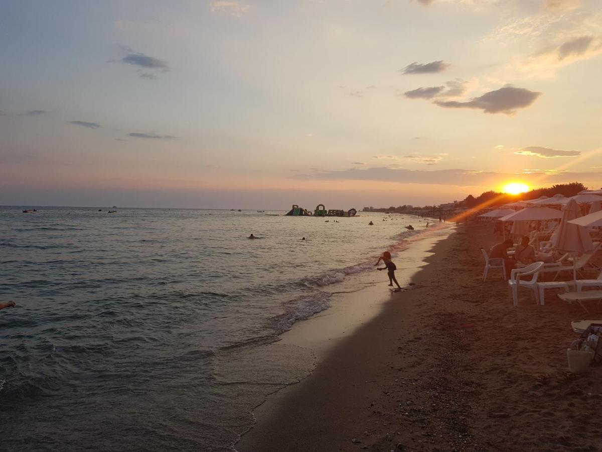 Rustic By The Sea Apartment ฟิออยิตา ภายนอก รูปภาพ